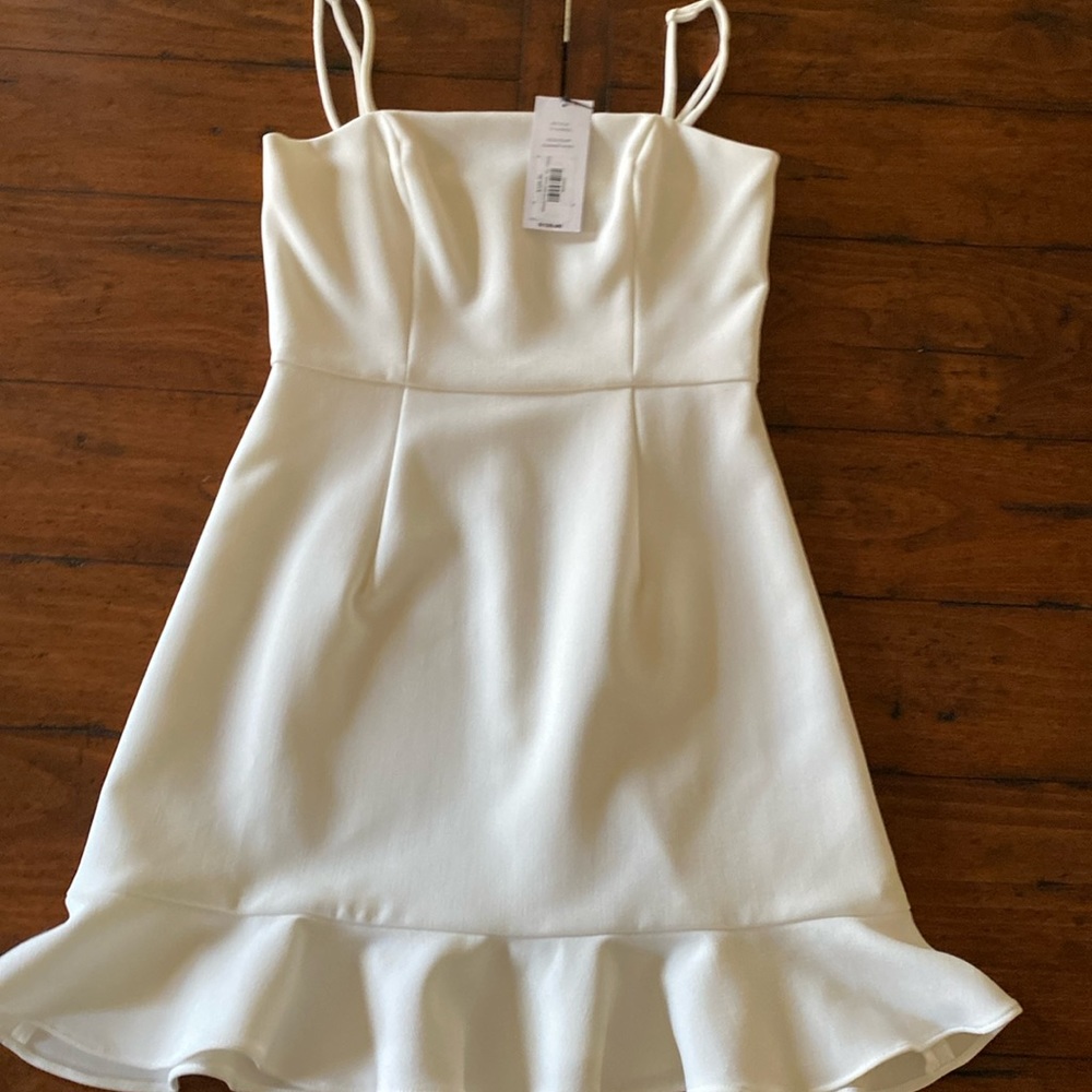 French Connection Size 2 Whisper Hem Dress. Never Work. Tags Still On.
